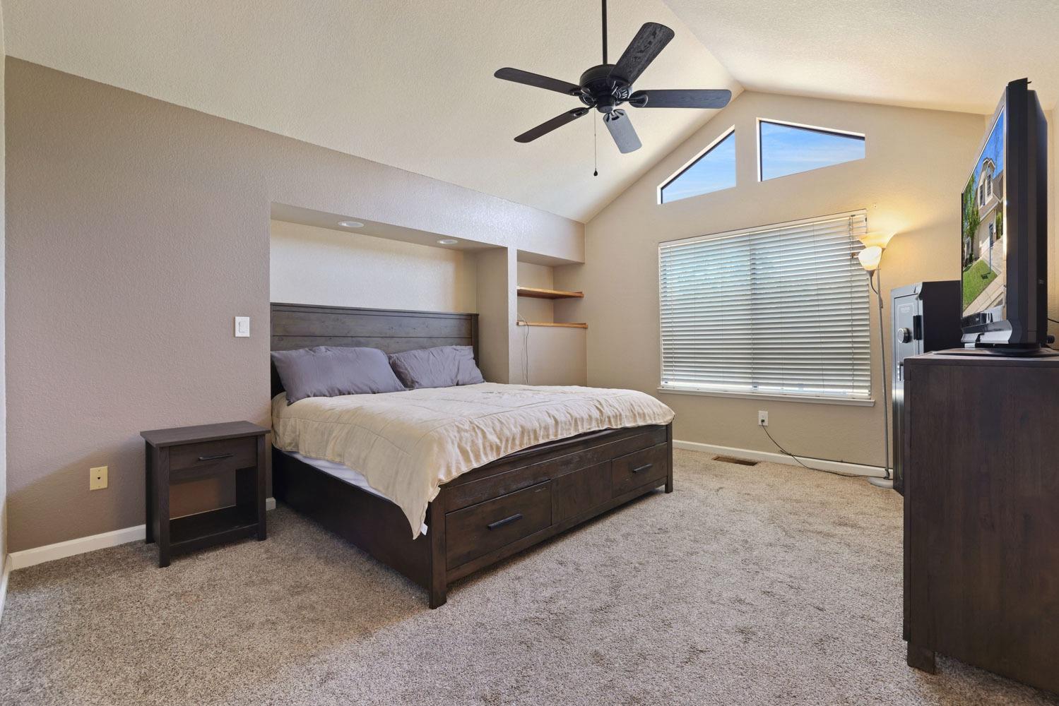 Detail Gallery Image 24 of 49 For 2033 Mendocino Way, Modesto,  CA 95350 - 3 Beds | 2/1 Baths