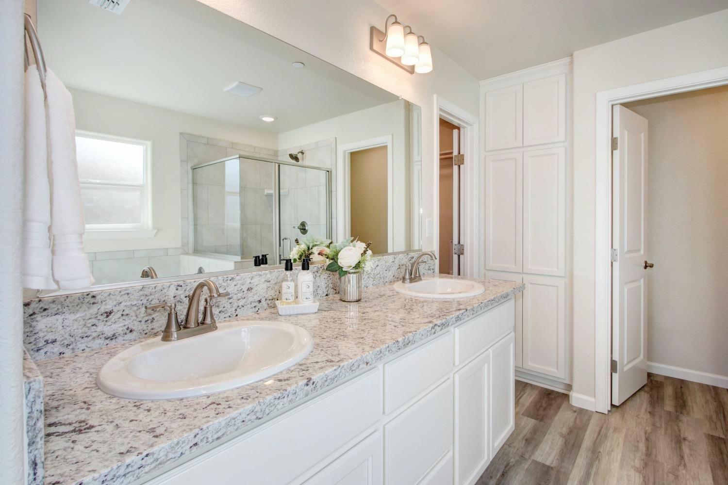Detail Gallery Image 9 of 10 For 1352 River Run Cir, Ione,  CA 95640 - 4 Beds | 2/1 Baths