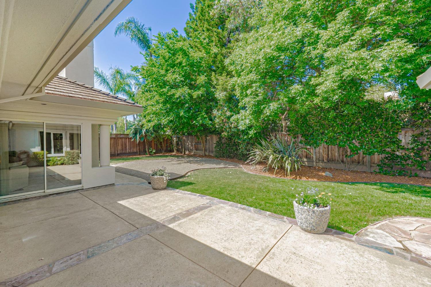 Detail Gallery Image 35 of 39 For 1513 Rialto Ln, Davis,  CA 95618 - 3 Beds | 2/1 Baths