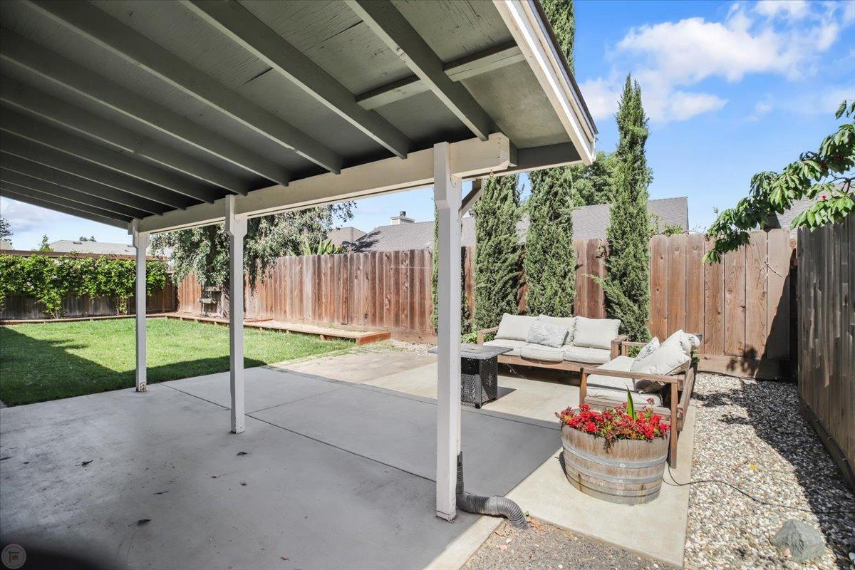 Detail Gallery Image 31 of 41 For 463 Arboles Way, Oakdale,  CA 95361 - 3 Beds | 2 Baths