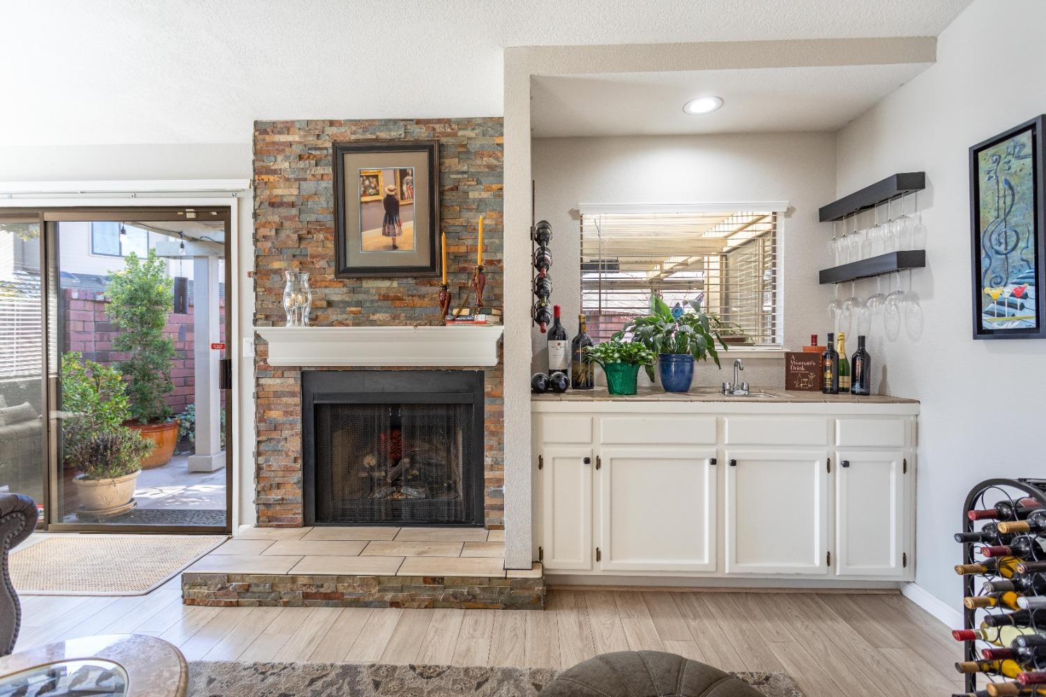 Detail Gallery Image 9 of 54 For 4905 Grouse Run Dr, Stockton,  CA 95207 - 3 Beds | 2 Baths