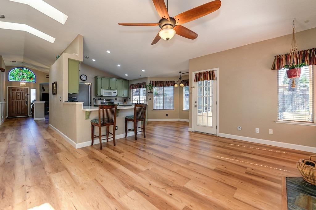 Detail Gallery Image 24 of 68 For 5416 Cheviot Hill Ct, Antelope,  CA 95843 - 3 Beds | 2 Baths