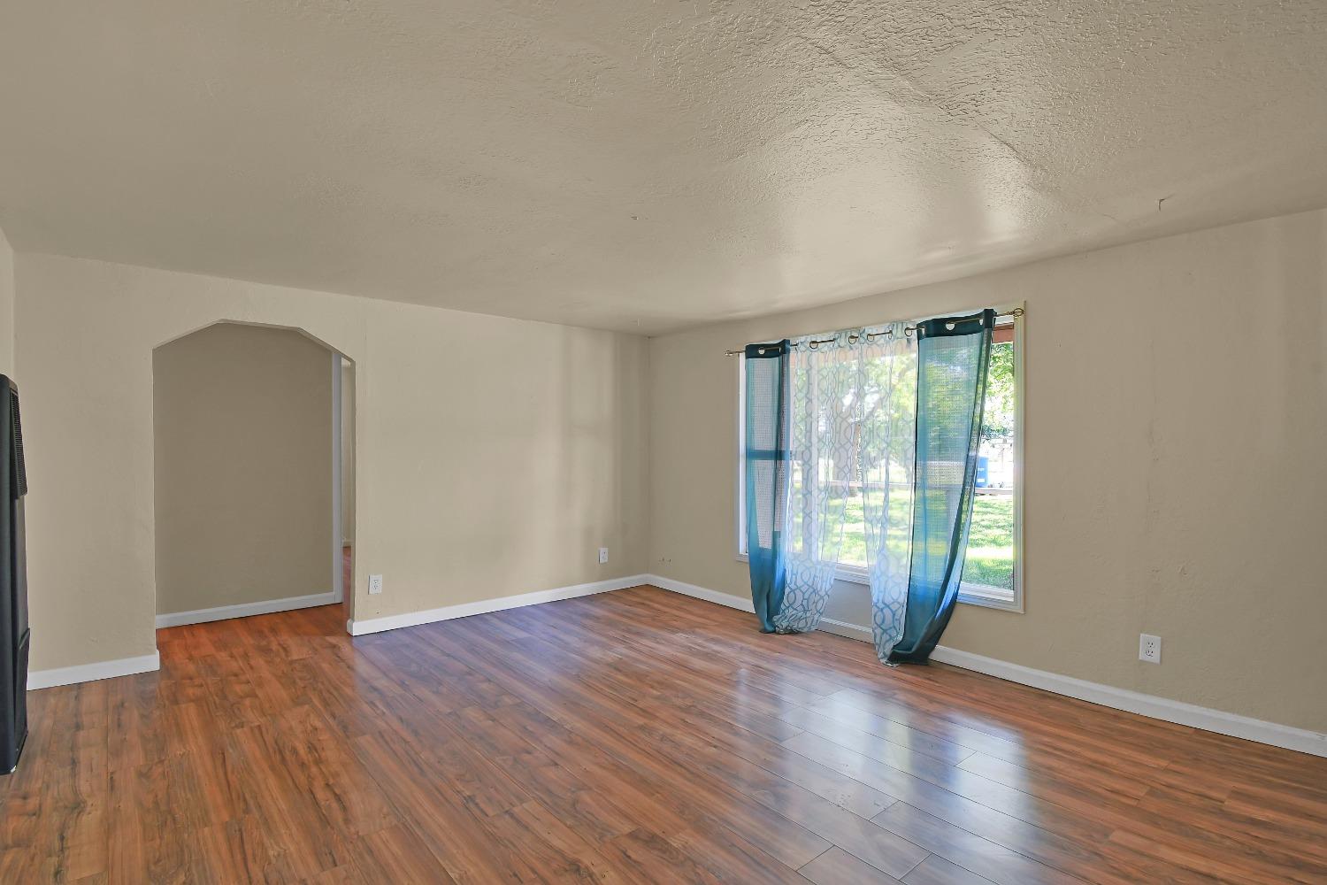 Detail Gallery Image 7 of 39 For 10723 Nevada St, Live Oak,  CA 95953 - 3 Beds | 1 Baths