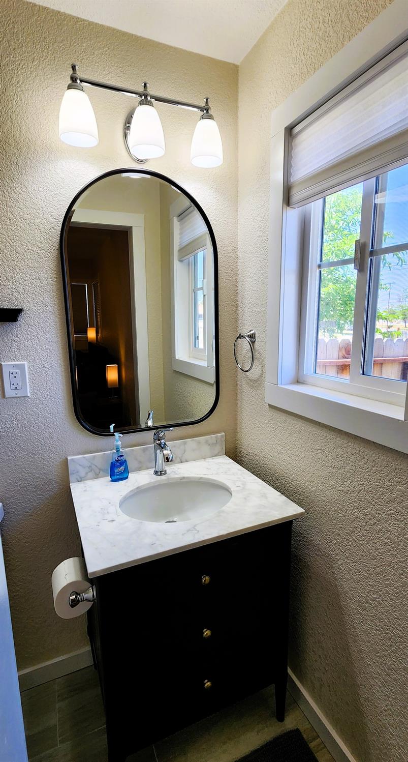 Detail Gallery Image 18 of 36 For 6519 Prentiss Dr, Sacramento,  CA 95823 - 3 Beds | 2 Baths