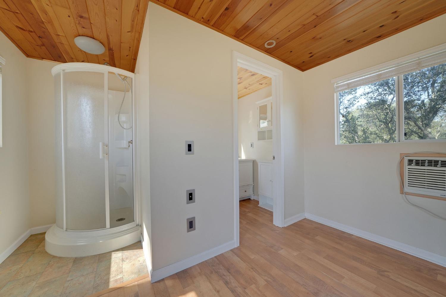 Detail Gallery Image 14 of 58 For 5725 Ditchline Rd, Plymouth,  CA 95669 - 2 Beds | 1 Baths