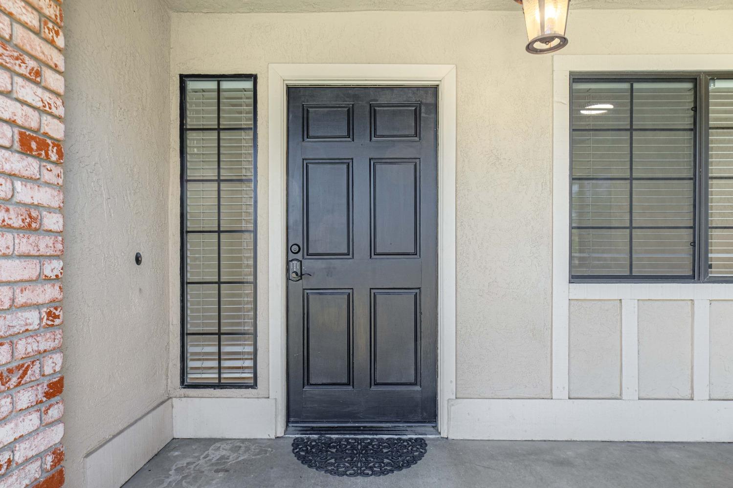 Detail Gallery Image 3 of 55 For 2604 Riverview Ct, Modesto,  CA 95351 - 4 Beds | 2 Baths