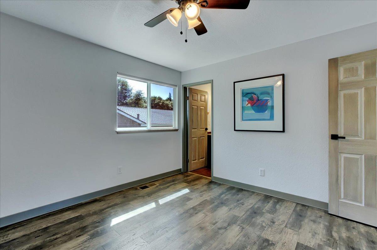 Detail Gallery Image 16 of 32 For 11443 Sandpiper Way, Penn Valley,  CA 95946 - 3 Beds | 2 Baths