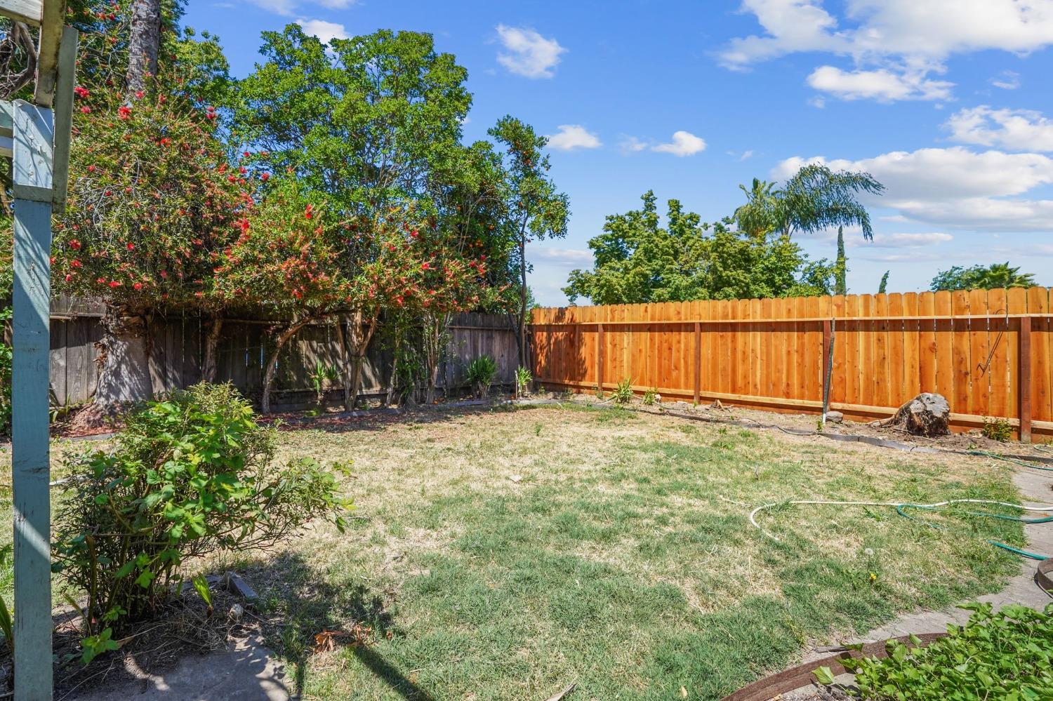 Detail Gallery Image 19 of 22 For 1680 W J St, Oakdale,  CA 95361 - 3 Beds | 2 Baths
