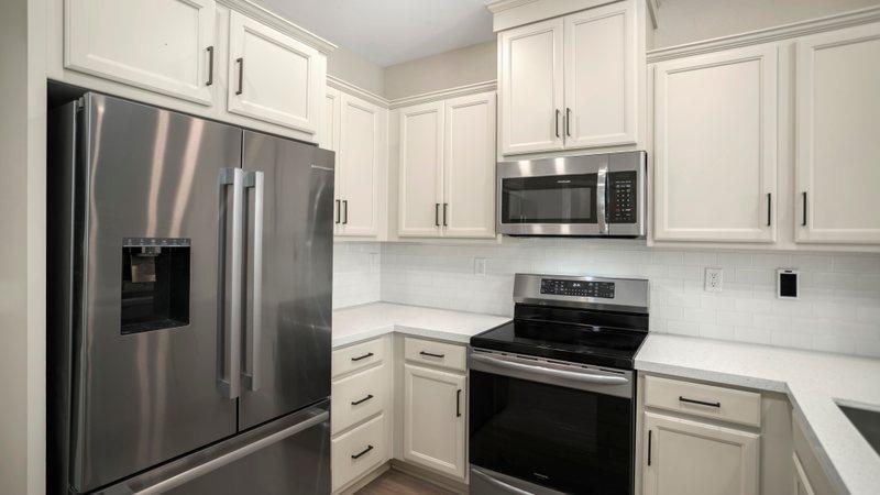 Detail Gallery Image 14 of 37 For 5301 E Commerce Way #64104,  Sacramento,  CA 95835 - 3 Beds | 2/1 Baths