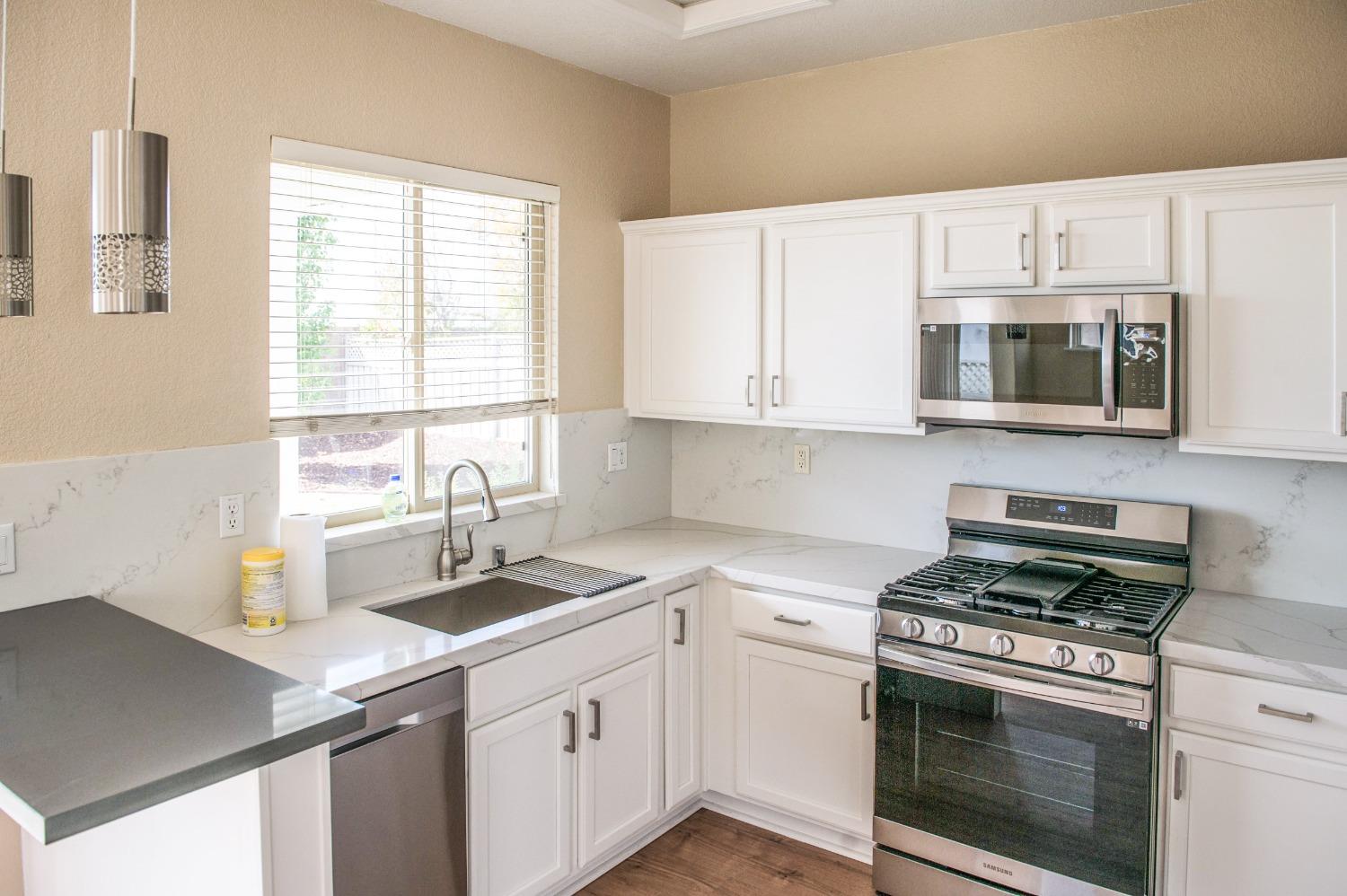 Detail Gallery Image 7 of 22 For 1321 Secret Lake Loop, Lincoln,  CA 95648 - 1 Beds | 1 Baths