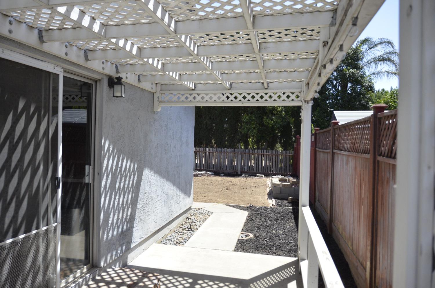 Detail Gallery Image 25 of 37 For 1458 E Timber Ln, Manteca,  CA 95336 - 3 Beds | 2 Baths