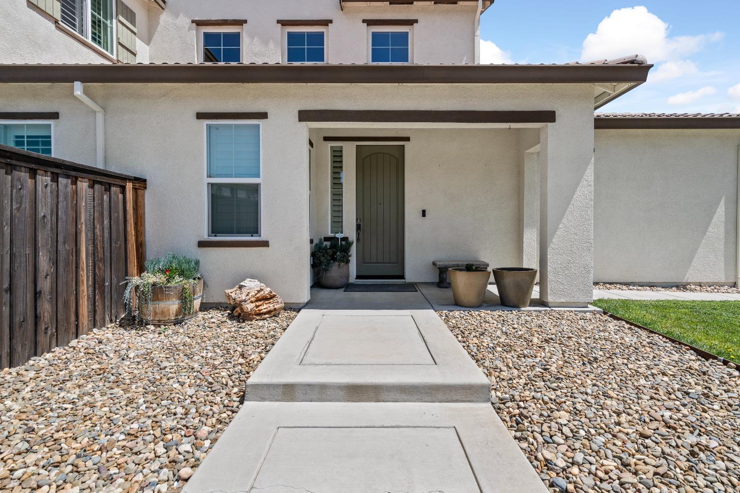 Detail Gallery Image 7 of 63 For 1727 Kyle Dayton Dr, Tracy,  CA 95376 - 4 Beds | 3/1 Baths