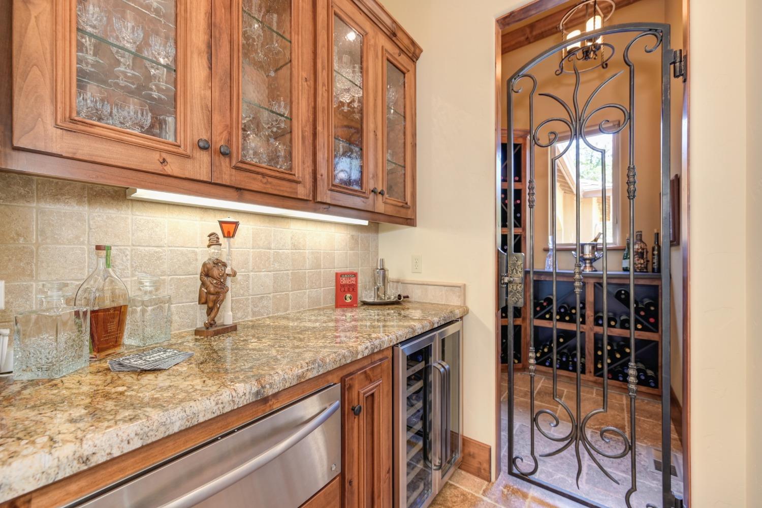 Detail Gallery Image 21 of 59 For 15255 Woodmont Ln, Meadow Vista,  CA 95722 - 4 Beds | 3/1 Baths