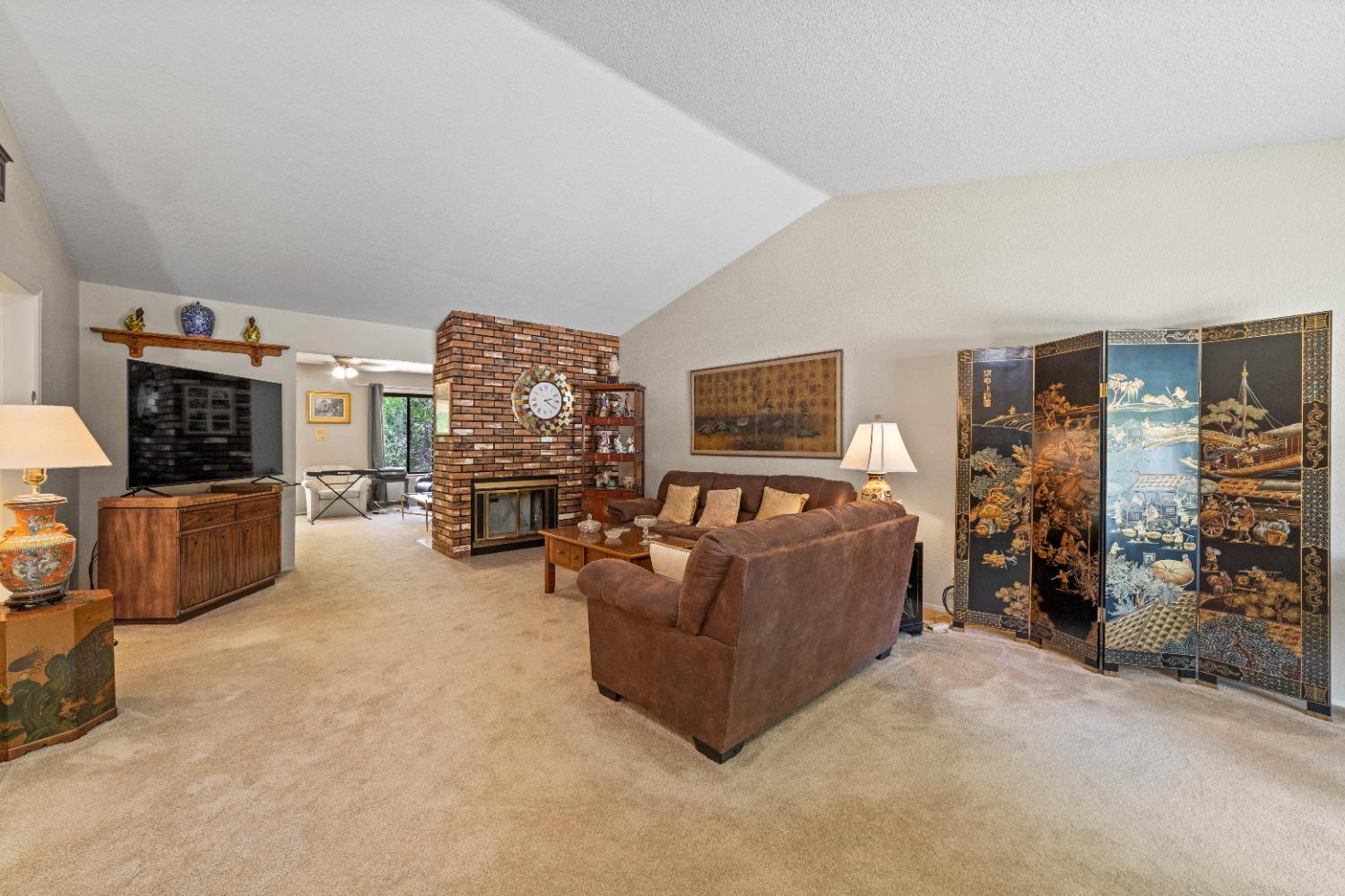 Detail Gallery Image 12 of 44 For 22656 Sunset Ridge Dr, Auburn,  CA 95602 - 3 Beds | 2 Baths