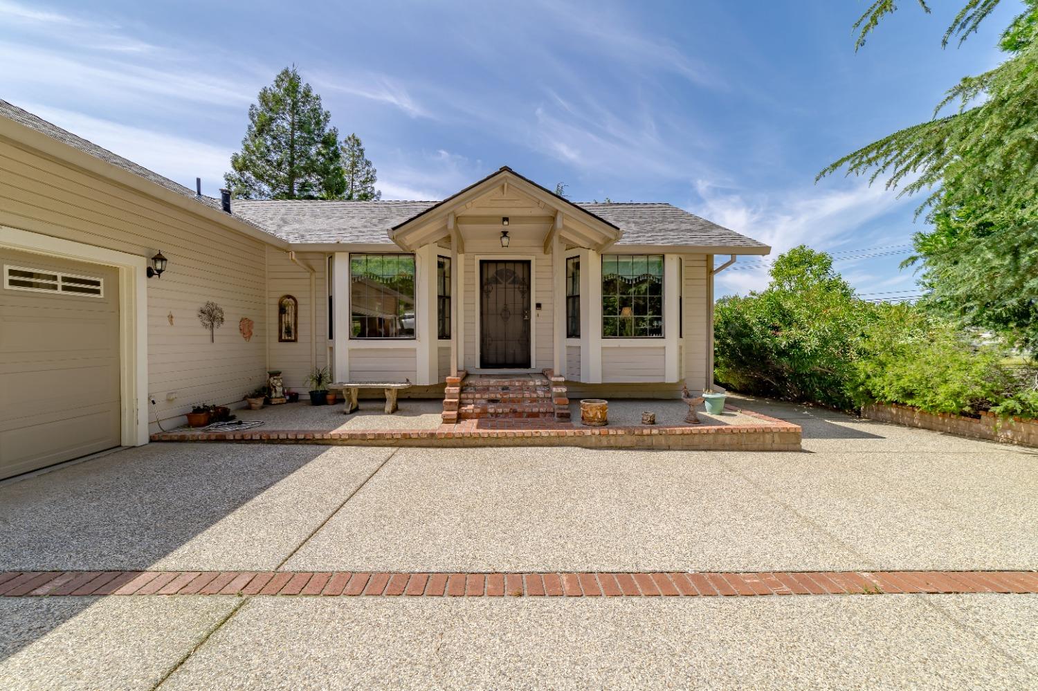 Detail Gallery Image 6 of 44 For 22656 Sunset Ridge Dr, Auburn,  CA 95602 - 3 Beds | 2 Baths