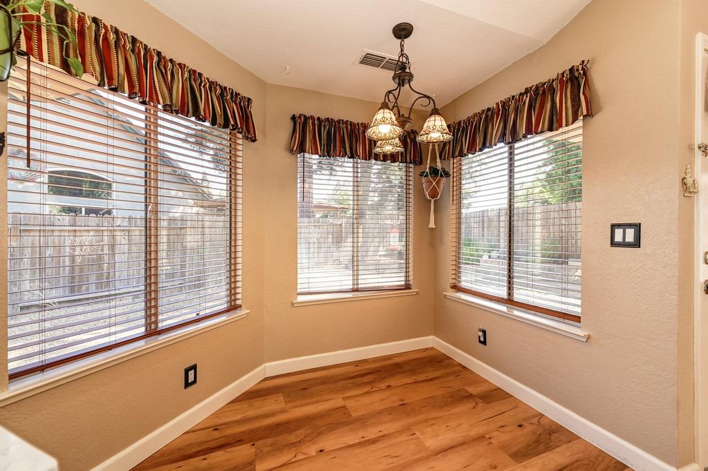 Detail Gallery Image 22 of 68 For 5416 Cheviot Hill Ct, Antelope,  CA 95843 - 3 Beds | 2 Baths