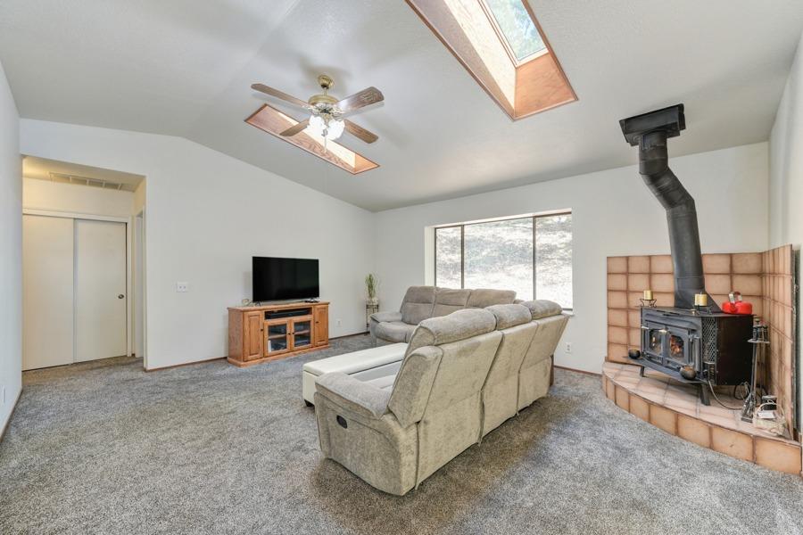 Detail Gallery Image 19 of 37 For 17398 Pine Shadow Ln, Meadow Vista,  CA 95722 - 3 Beds | 2 Baths