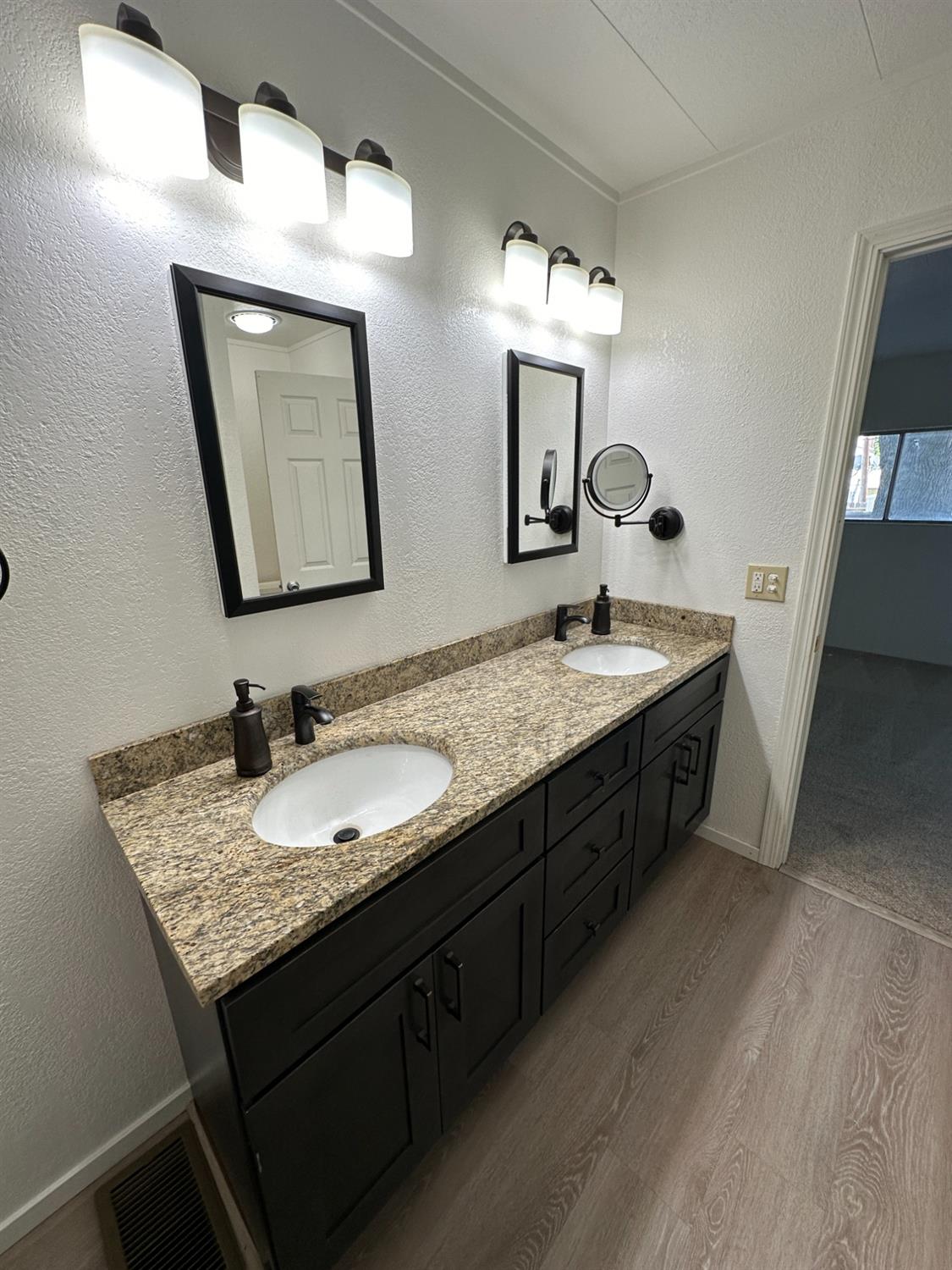 Detail Gallery Image 18 of 37 For 659 W Brannan Island Rd, Isleton,  CA 95641 - 2 Beds | 2 Baths