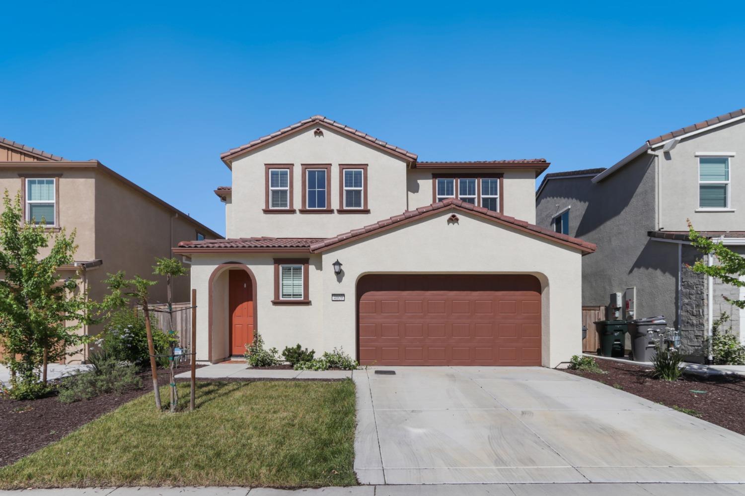 Detail Gallery Image 1 of 47 For 4009 Sprout St, Roseville,  CA 95747 - 3 Beds | 2/1 Baths