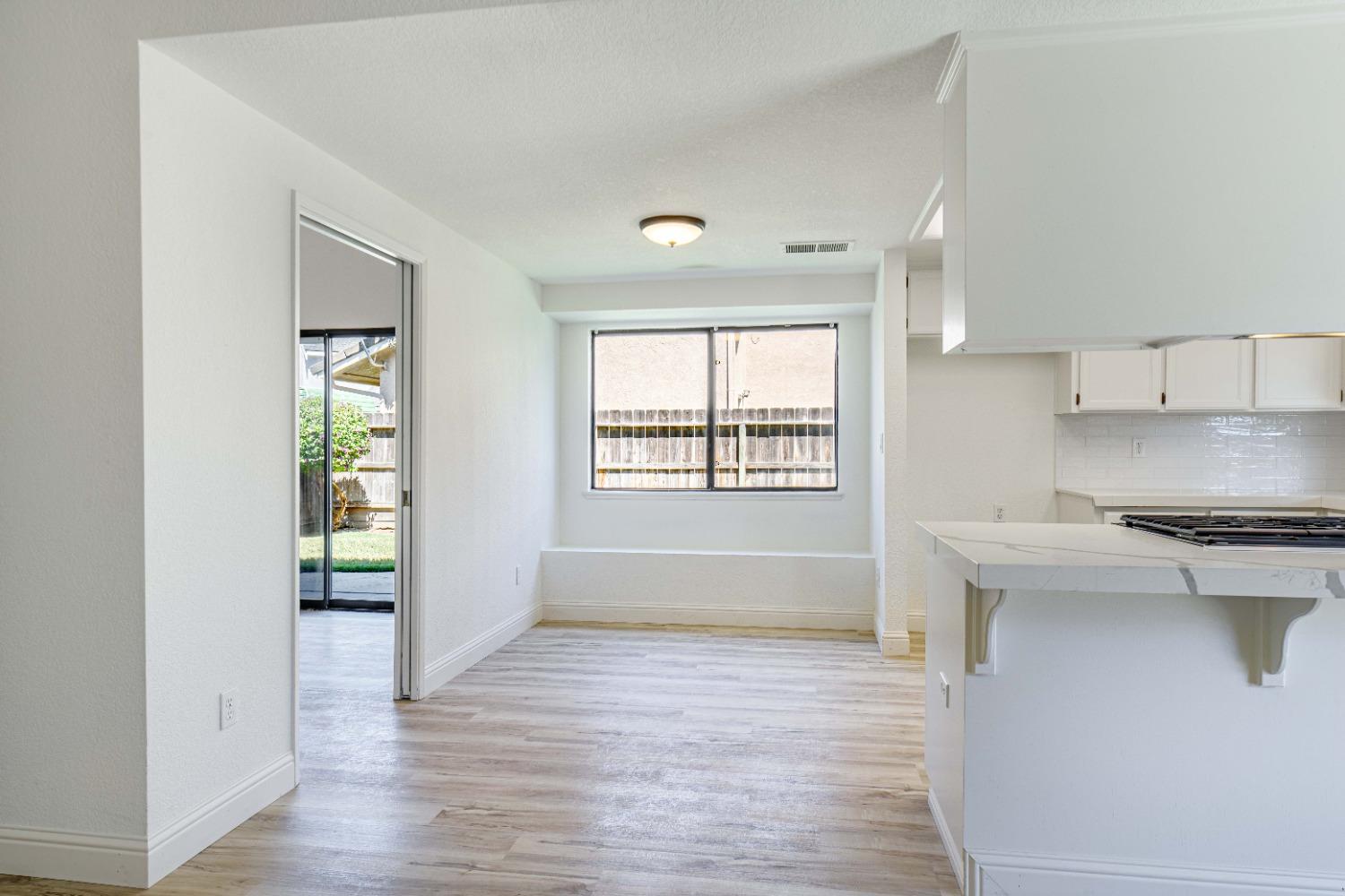Detail Gallery Image 11 of 55 For 2604 Riverview Ct, Modesto,  CA 95351 - 4 Beds | 2 Baths
