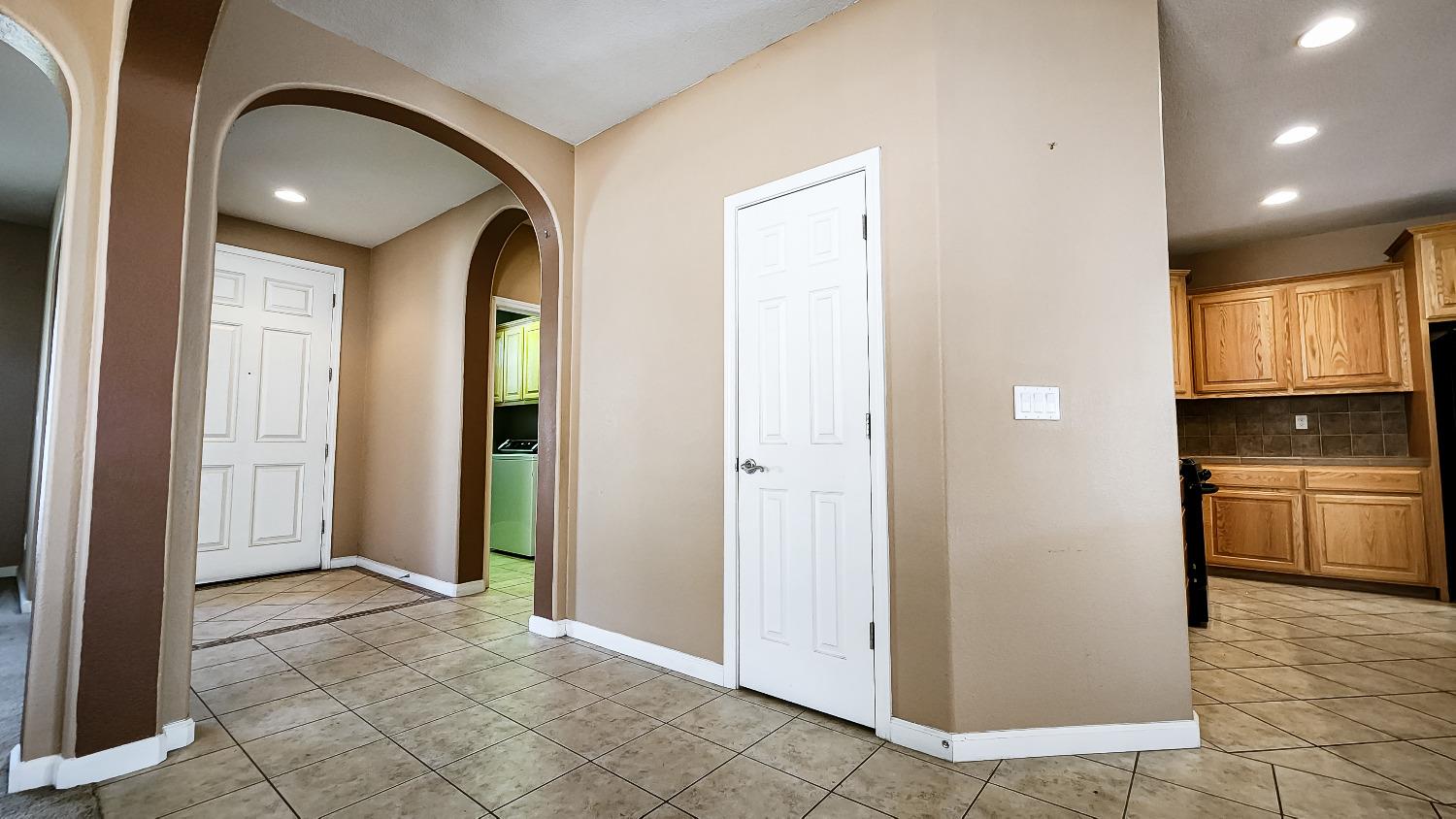 Detail Gallery Image 22 of 97 For 3334 Costantino Cir, Stockton,  CA 95212 - 3 Beds | 2/1 Baths