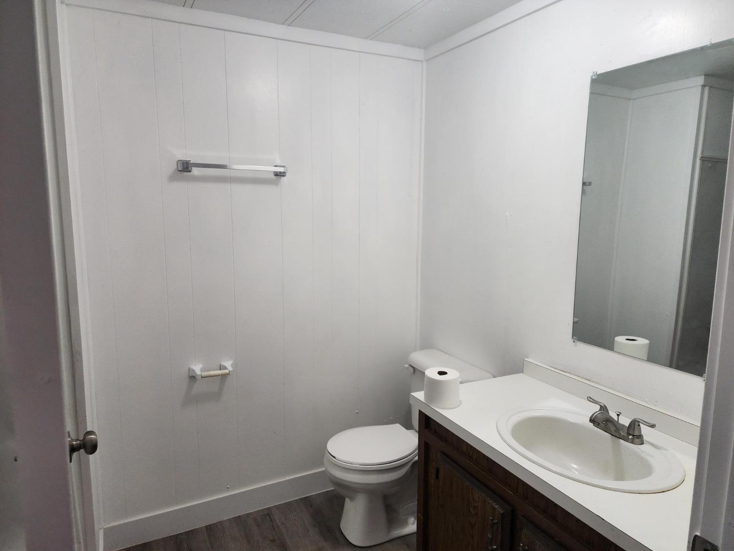 Detail Gallery Image 6 of 7 For Address Is Not Disclosed, Other City,  CA 97462 - 1 Beds | 1 Baths
