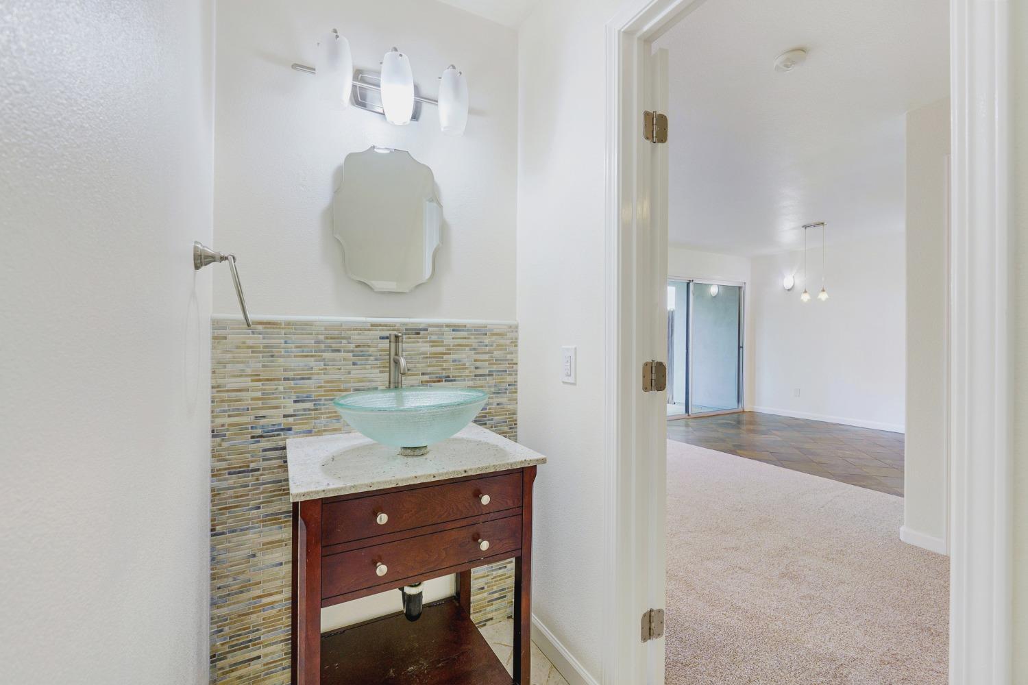 Detail Gallery Image 8 of 19 For 621 Knollwood Dr, Woodland,  CA 95695 - 2 Beds | 1/1 Baths