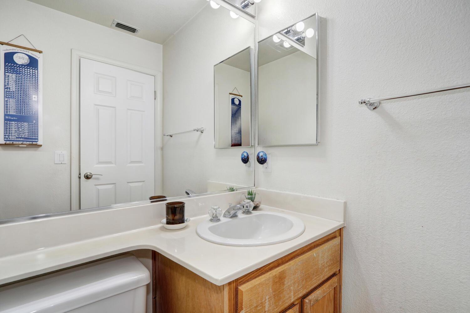 Detail Gallery Image 39 of 48 For 1309 Caceres Ct, Davis,  CA 95618 - 4 Beds | 2/1 Baths