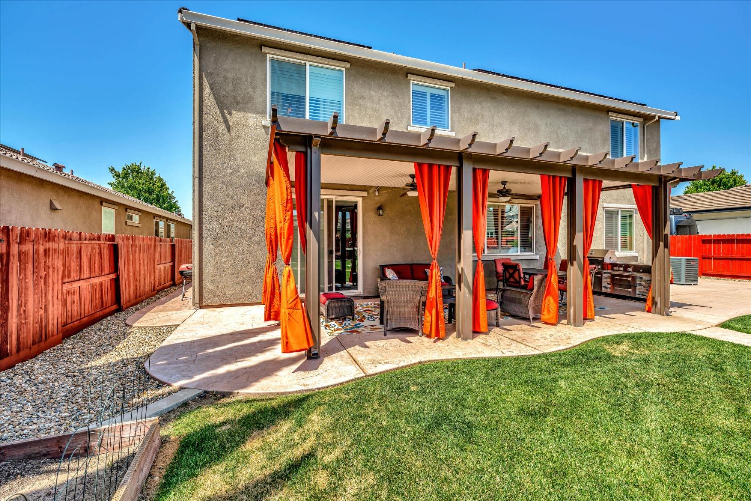 Detail Gallery Image 49 of 53 For 814 Mono St, Manteca,  CA 95337 - 6 Beds | 4/1 Baths