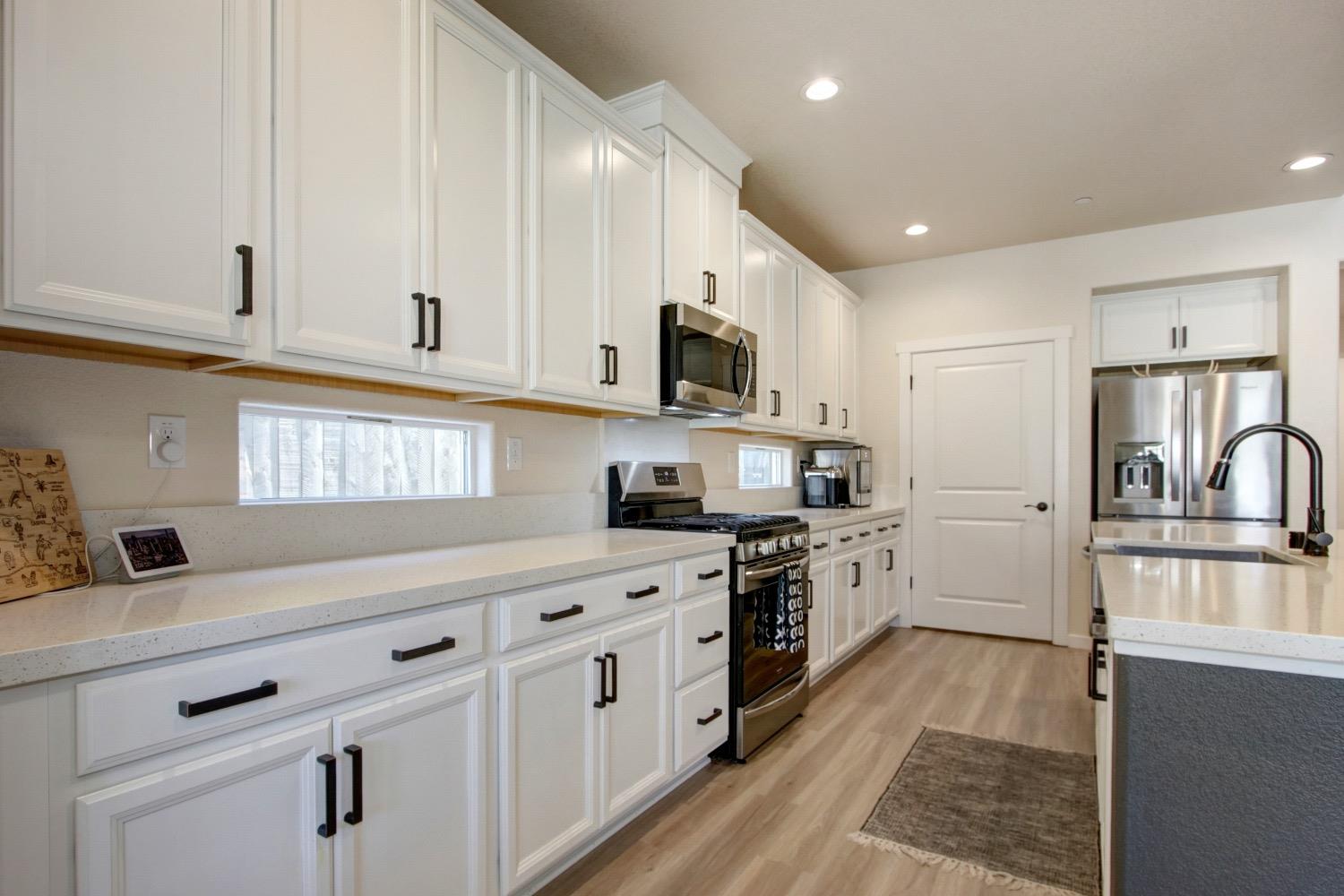 Detail Gallery Image 17 of 55 For 4382 Borderlands Dr, Rancho Cordova,  CA 95742 - 3 Beds | 2/1 Baths