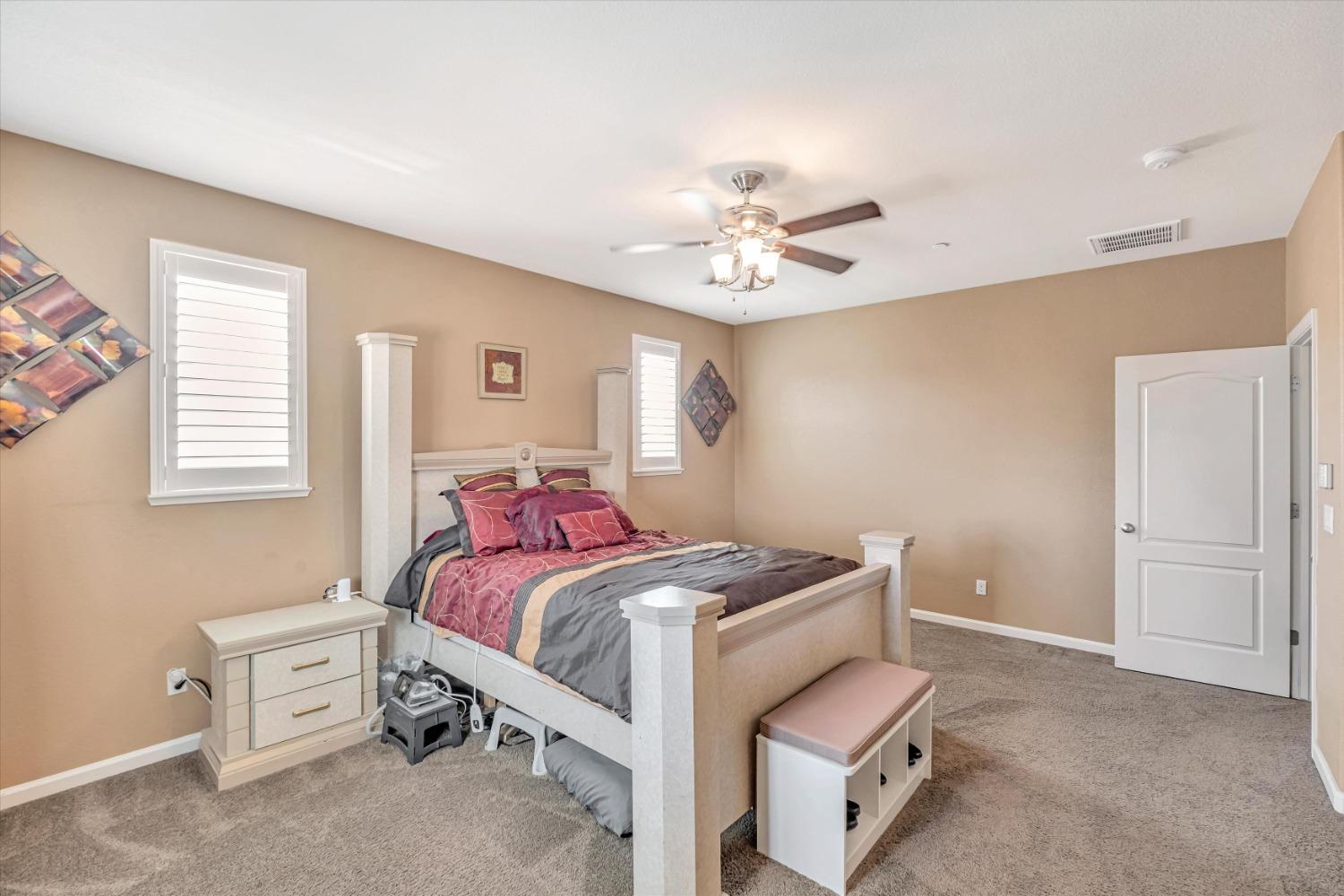 Detail Gallery Image 30 of 53 For 814 Mono St, Manteca,  CA 95337 - 6 Beds | 4/1 Baths