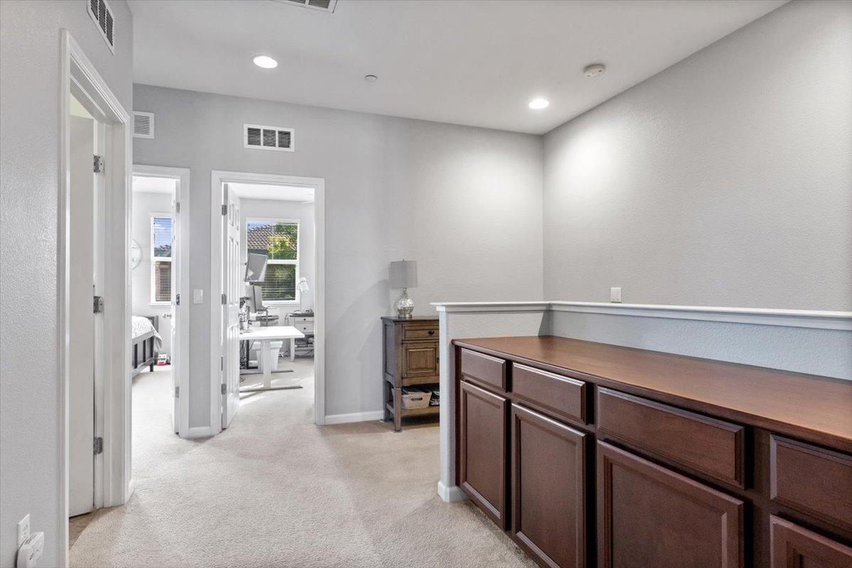 Detail Gallery Image 22 of 60 For 1300 Hudson Cir, Lincoln,  CA 95648 - 3 Beds | 2/1 Baths