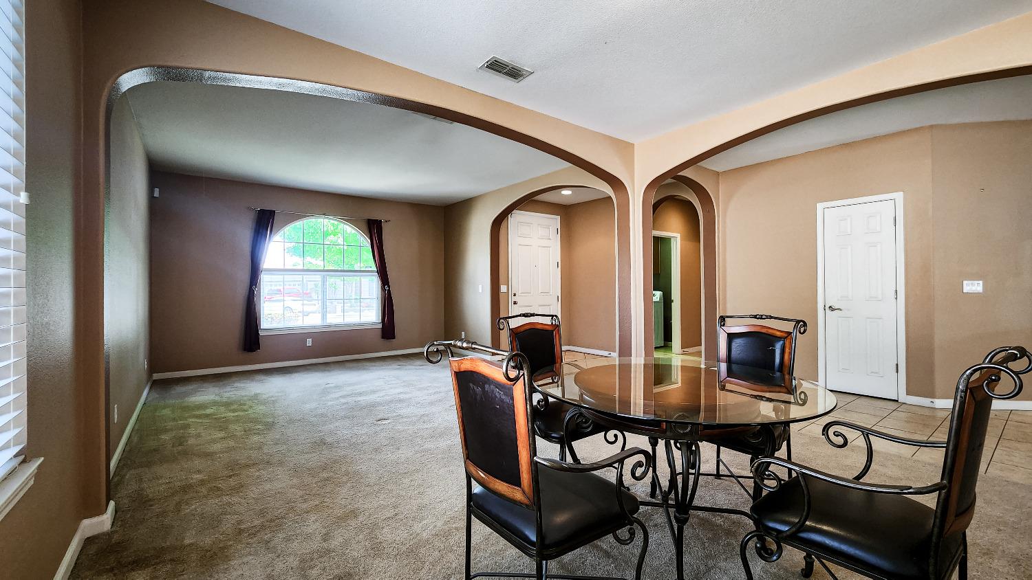 Detail Gallery Image 13 of 97 For 3334 Costantino Cir, Stockton,  CA 95212 - 3 Beds | 2/1 Baths