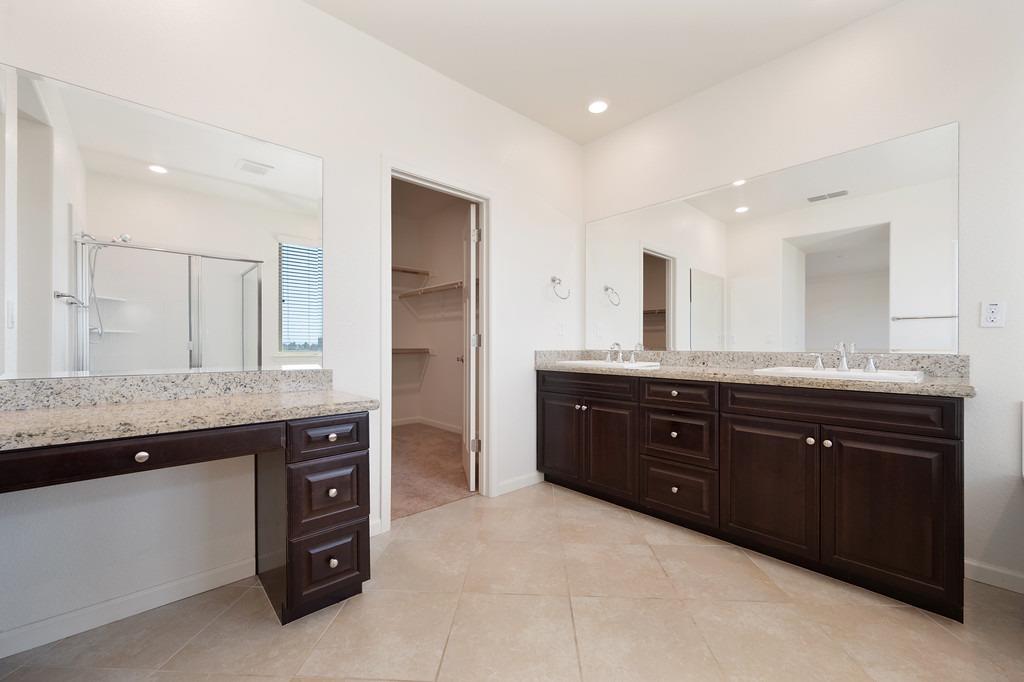 Detail Gallery Image 58 of 87 For 7450 Hanfield Dr, Sacramento,  CA 95829 - 4 Beds | 3/1 Baths