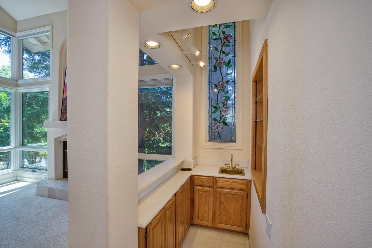 Detail Gallery Image 9 of 37 For 14649 Guadalupe Dr, Rancho Murieta,  CA 95683 - 3 Beds | 3/1 Baths