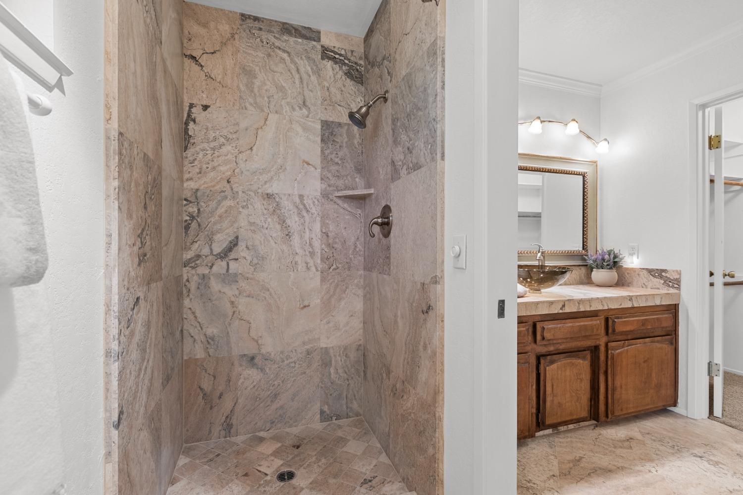 Detail Gallery Image 29 of 60 For 18829 Lake Forest Dr, Penn Valley,  CA 95946 - 3 Beds | 2 Baths