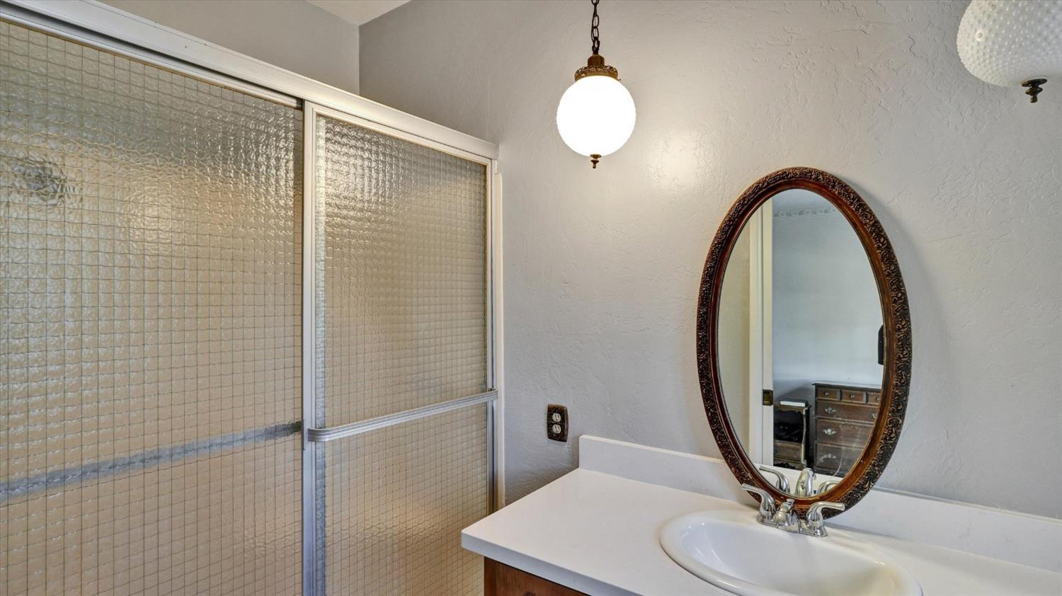 Detail Gallery Image 20 of 36 For 102 W Longview Ave, Stockton,  CA 95207 - 3 Beds | 2 Baths