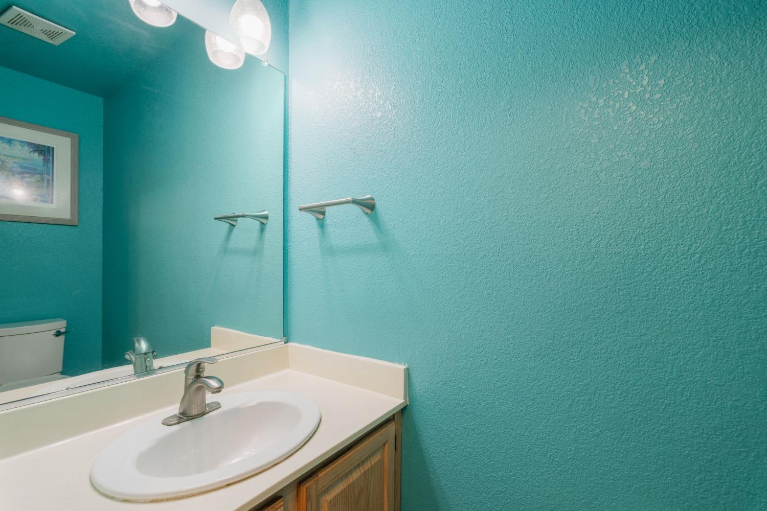 Detail Gallery Image 19 of 40 For 4433 Country Run Way, Antelope,  CA 95843 - 3 Beds | 2/1 Baths