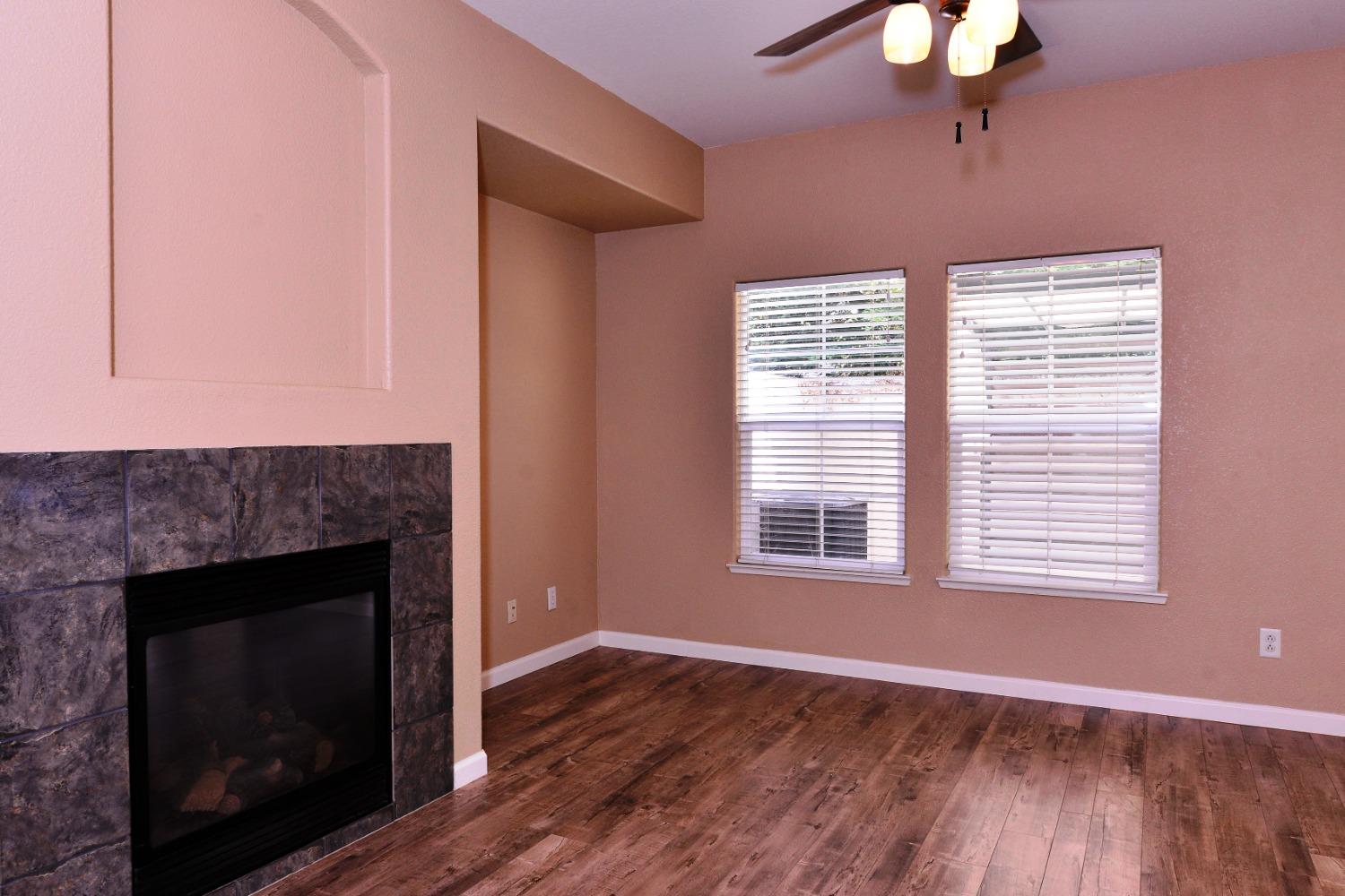 Detail Gallery Image 16 of 65 For 3301 N Park Dr #1415,  Sacramento,  CA 95835 - 3 Beds | 2/1 Baths