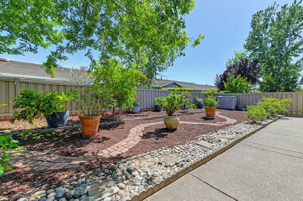Detail Gallery Image 43 of 46 For 1157 Segolily Ln, Lincoln,  CA 95648 - 3 Beds | 2 Baths