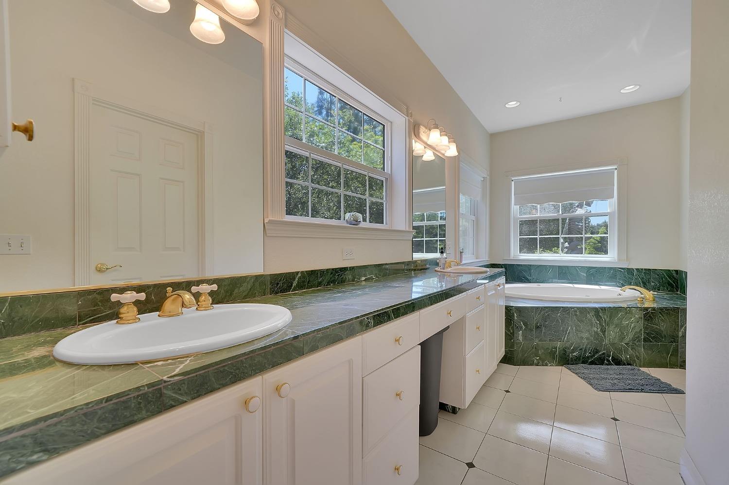 Detail Gallery Image 38 of 92 For 14950 Moonlight Rdgs, Pine Grove,  CA 95665 - 4 Beds | 3/1 Baths