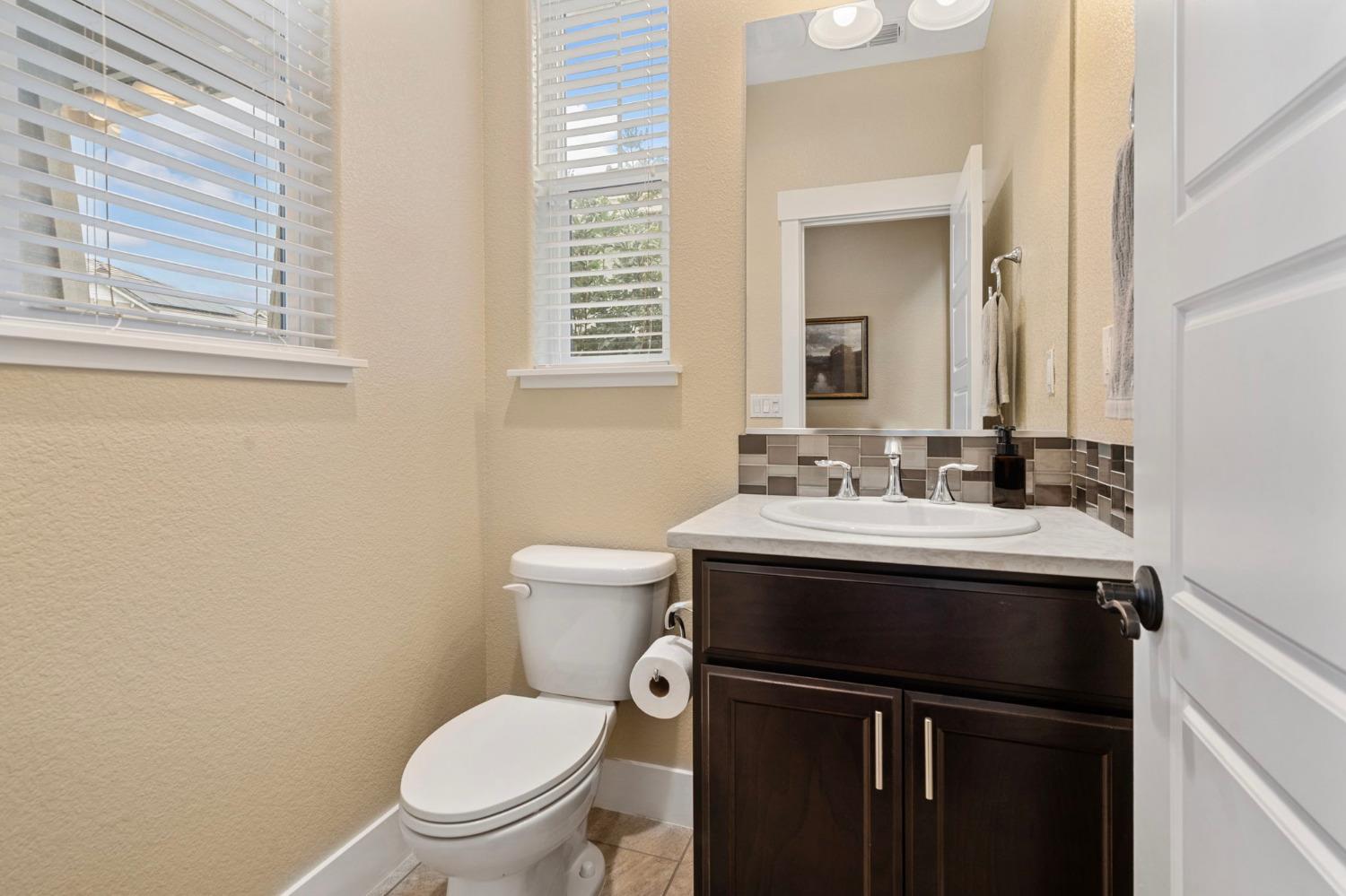 Detail Gallery Image 7 of 49 For 616 Tantaros Ln, Tracy,  CA 95376 - 3 Beds | 2/1 Baths