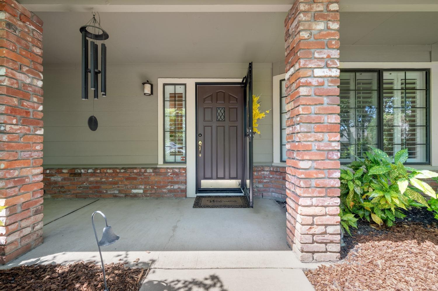 Detail Gallery Image 6 of 96 For 4613 Ronnie Ct, Rocklin,  CA 95677 - 4 Beds | 4/1 Baths