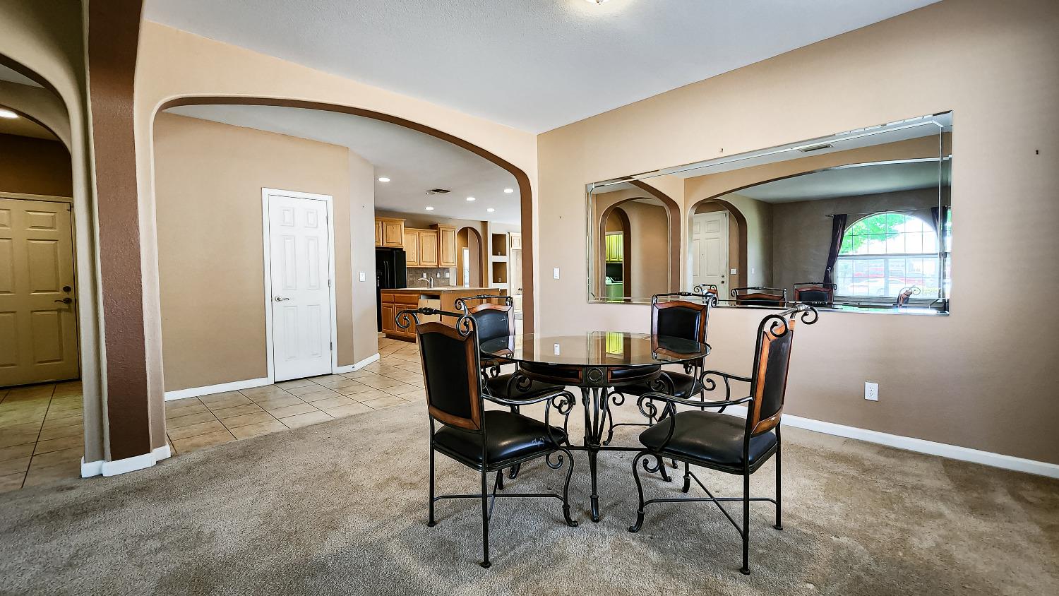 Detail Gallery Image 12 of 97 For 3334 Costantino Cir, Stockton,  CA 95212 - 3 Beds | 2/1 Baths