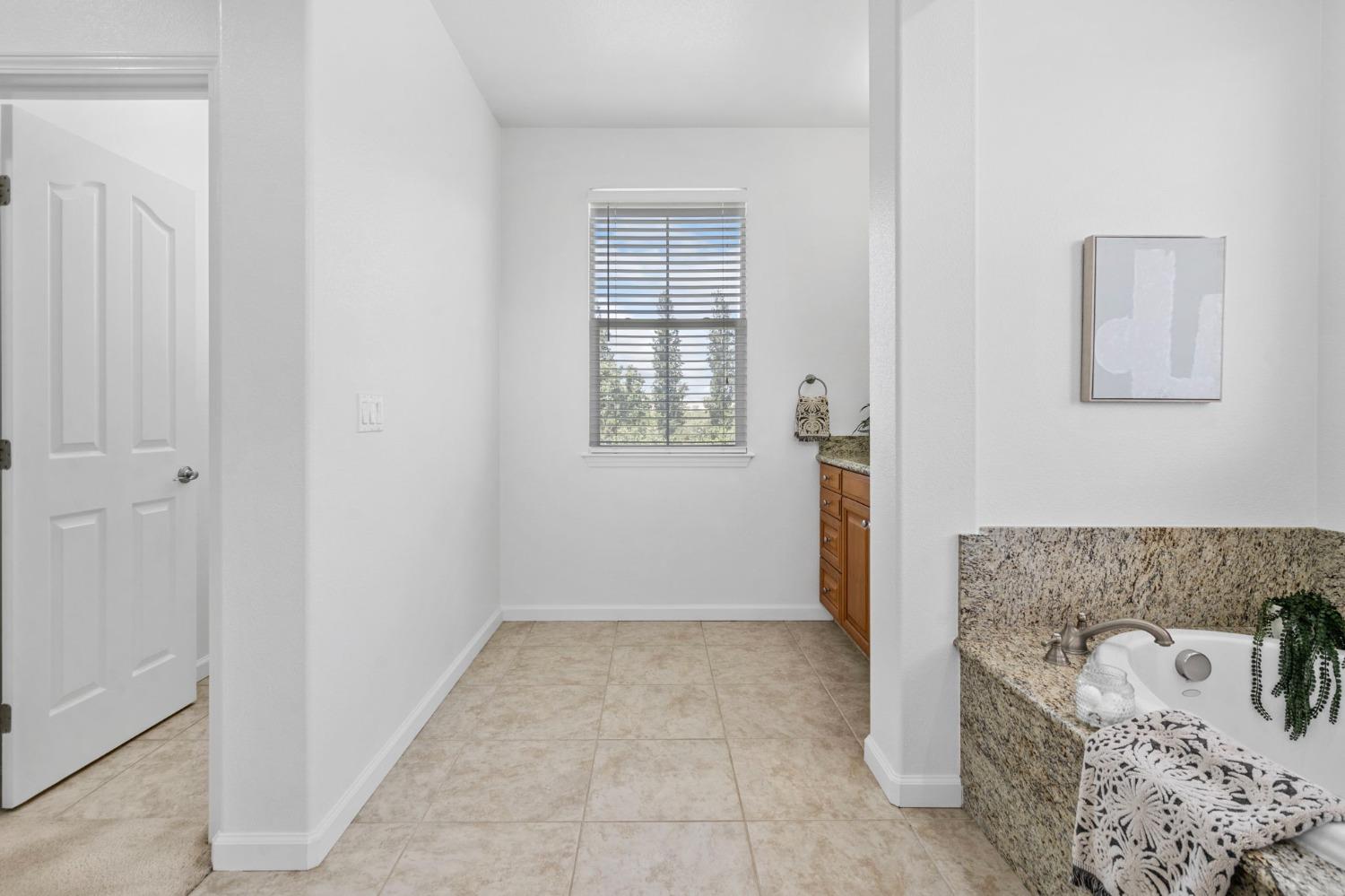 Detail Gallery Image 50 of 70 For 95 S Estados St, Mountain House,  CA 95391 - 4 Beds | 3/1 Baths