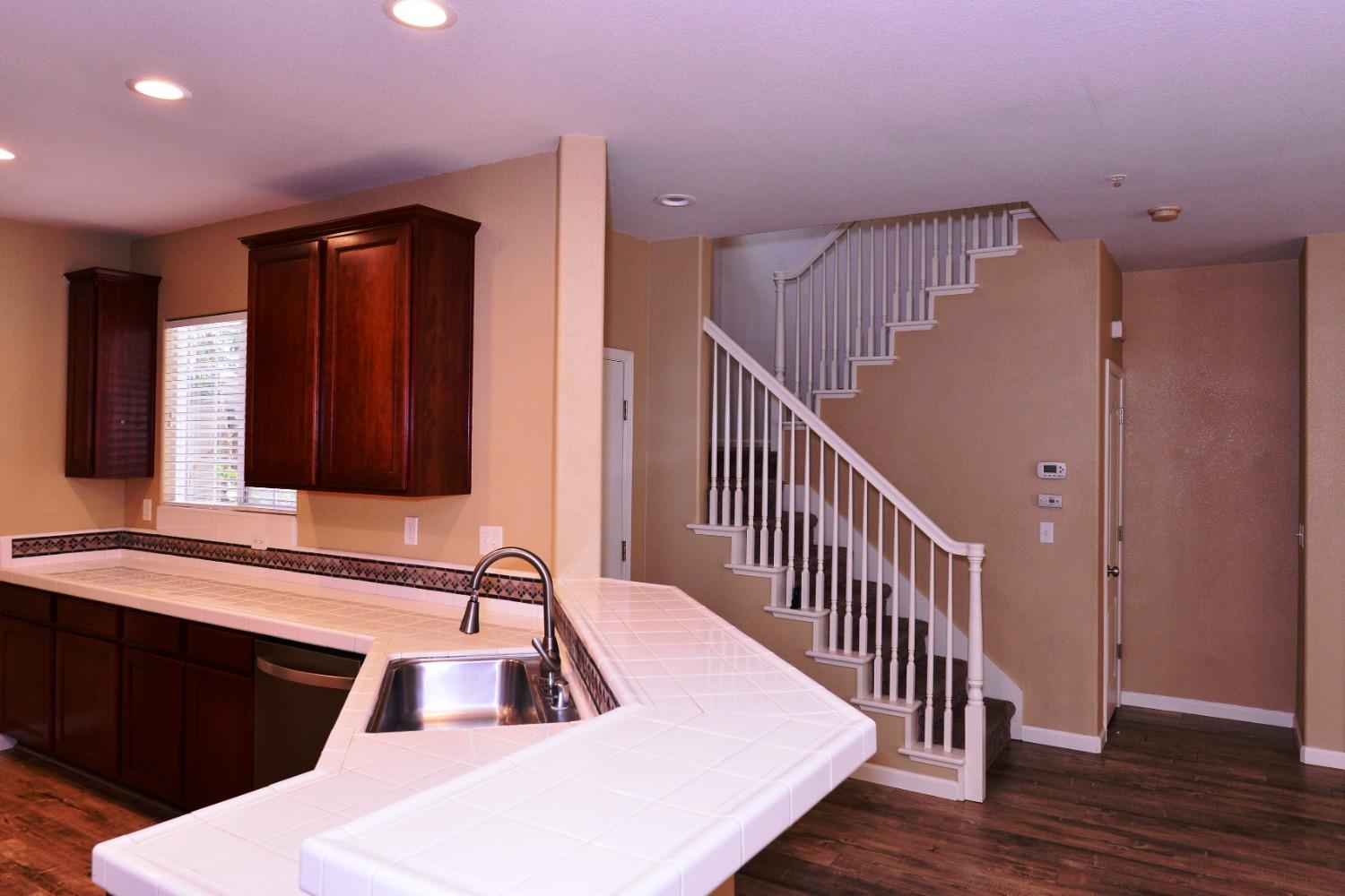Detail Gallery Image 14 of 65 For 3301 N Park Dr #1415,  Sacramento,  CA 95835 - 3 Beds | 2/1 Baths