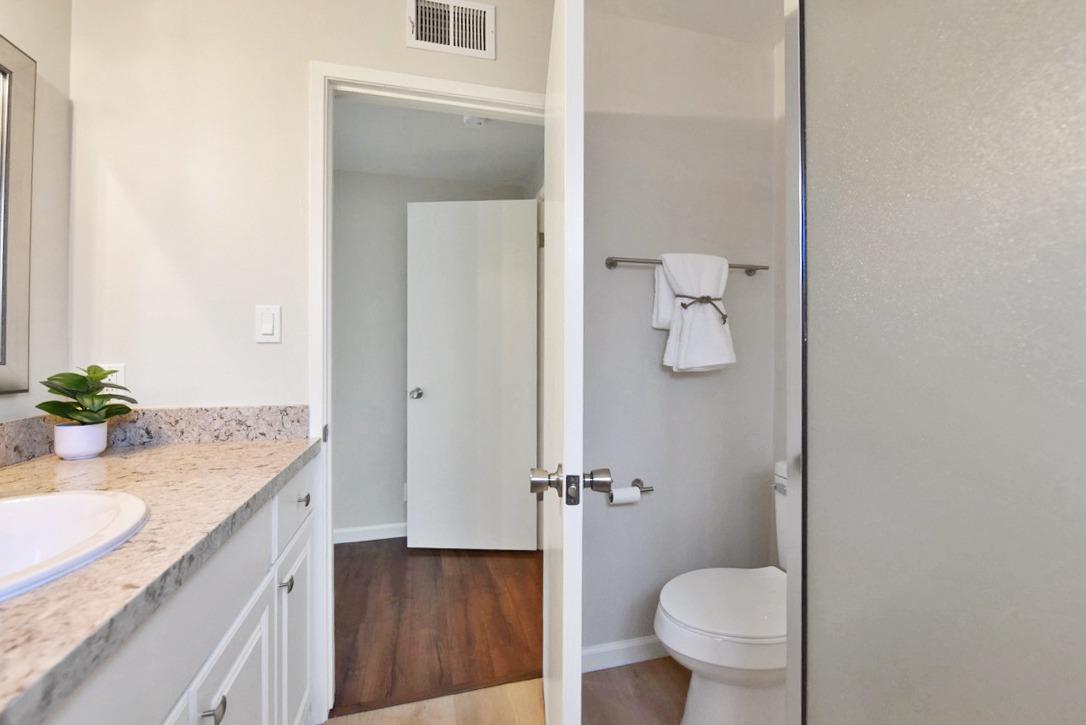 Detail Gallery Image 22 of 30 For 1890 Lynwood Dr, Concord,  CA 94519 - 4 Beds | 2 Baths