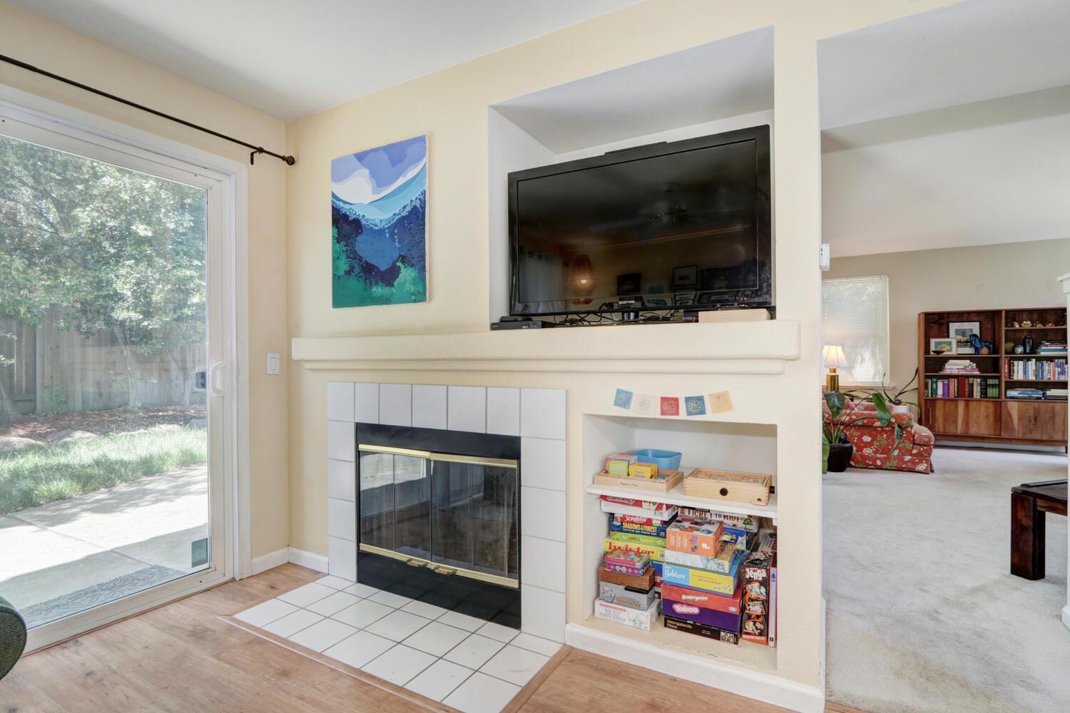 Detail Gallery Image 25 of 48 For 1309 Caceres Ct, Davis,  CA 95618 - 4 Beds | 2/1 Baths