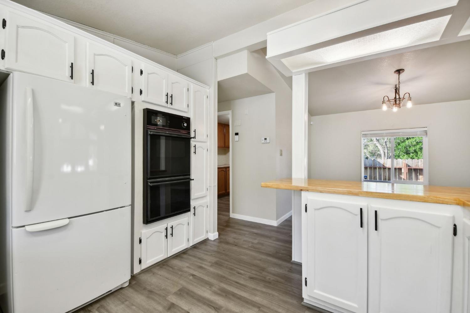 Detail Gallery Image 9 of 23 For 19 E Violett Ln, Ione,  CA 95640 - 3 Beds | 2 Baths