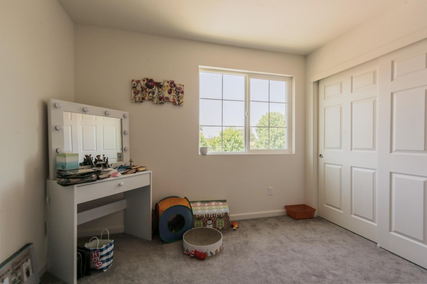 Detail Gallery Image 16 of 26 For 1604 Crossbow Ln, Stockton,  CA 95206 - 3 Beds | 2/1 Baths